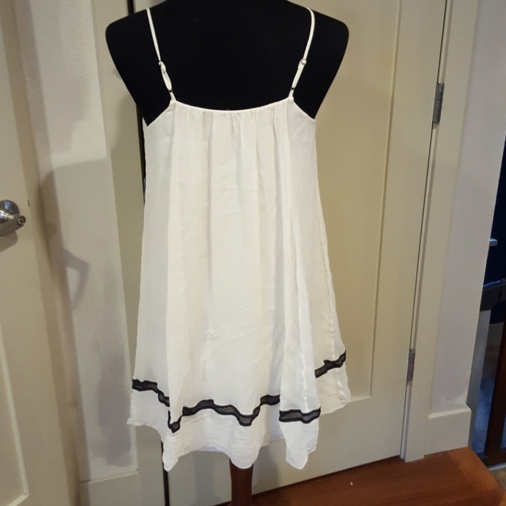 Bcbg maxazaria silk dress - Picture 3 of 4